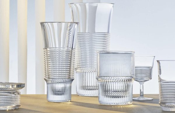 Comment distinguer le verre du cristal ? Guide pratique pour les amateurs